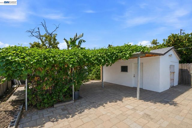 1210 Trenton Blvd, San Pablo, CA 94806