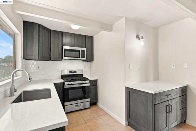 1210 Trenton Blvd, San Pablo, CA 94806