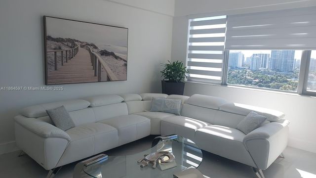 3180 S Ocean Dr 1721, Hallandale Beach, FL 33009