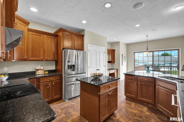 3803 W CRIMSON Road, Dunlap, IL 61525
