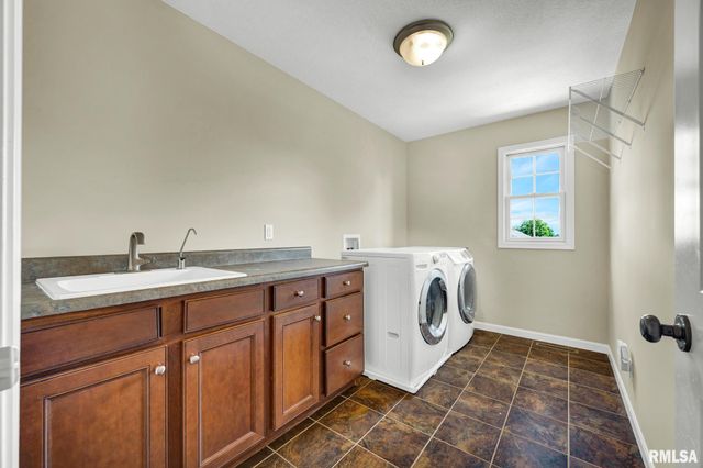 3803 W CRIMSON Road, Dunlap, IL 61525