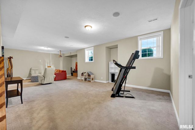 3803 W CRIMSON Road, Dunlap, IL 61525