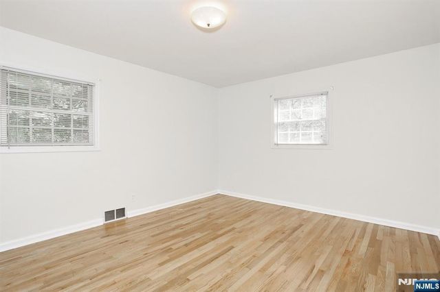 401 Pleasant Avenue, New Milford, NJ 07646