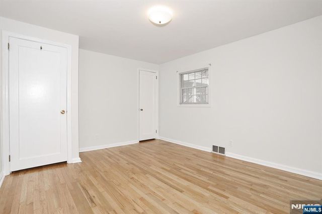 401 Pleasant Avenue, New Milford, NJ 07646