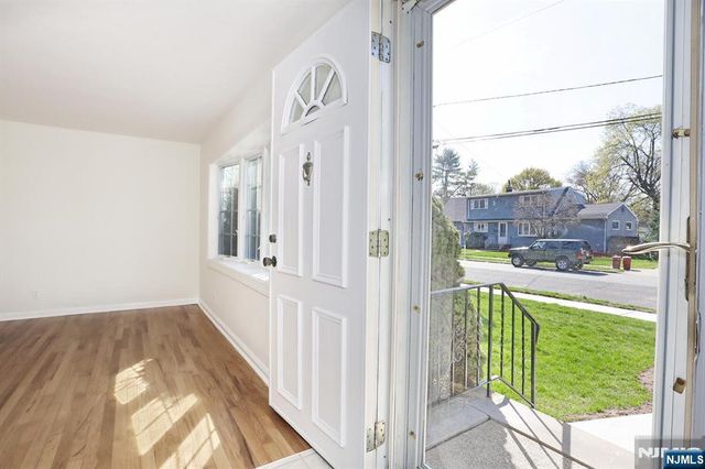 401 Pleasant Avenue, New Milford, NJ 07646