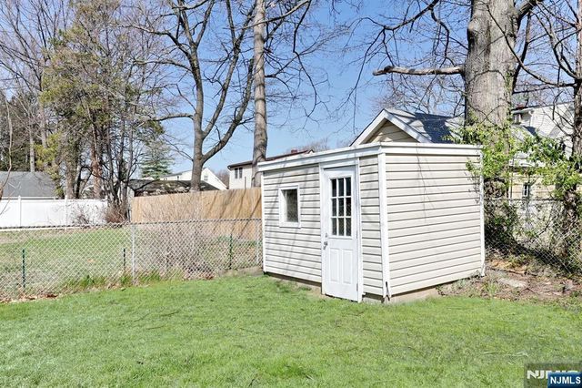 401 Pleasant Avenue, New Milford, NJ 07646