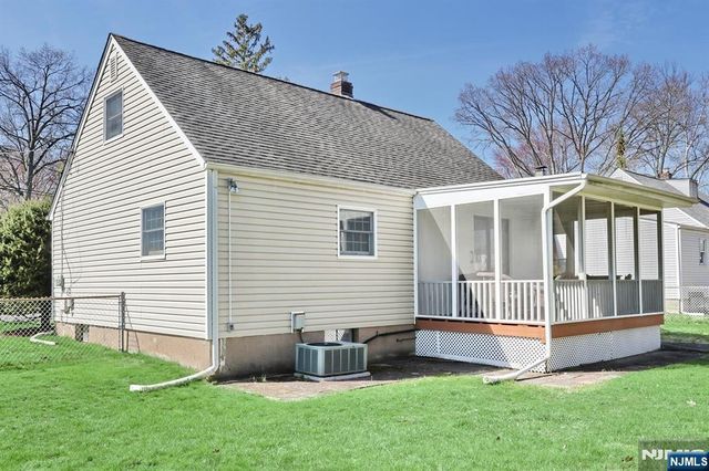401 Pleasant Avenue, New Milford, NJ 07646