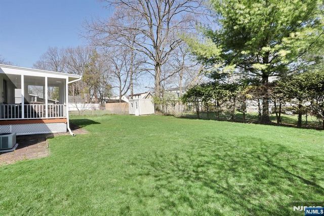 401 Pleasant Avenue, New Milford, NJ 07646