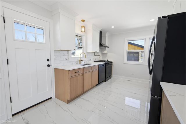 4515 N Redwood Drive, Norridge, IL 60706