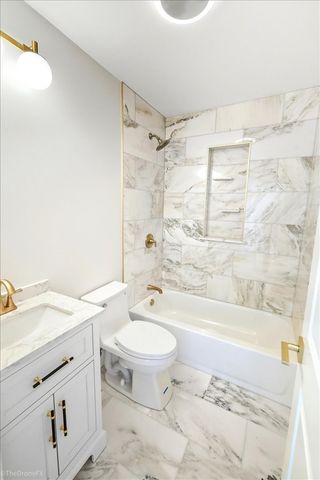 4515 N Redwood Drive, Norridge, IL 60706