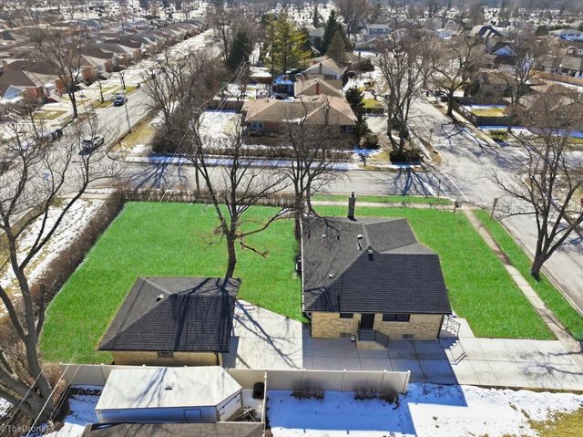 4515 N Redwood Drive, Norridge, IL 60706