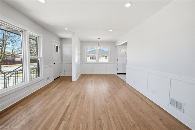 4515 N Redwood Drive, Norridge, IL 60706