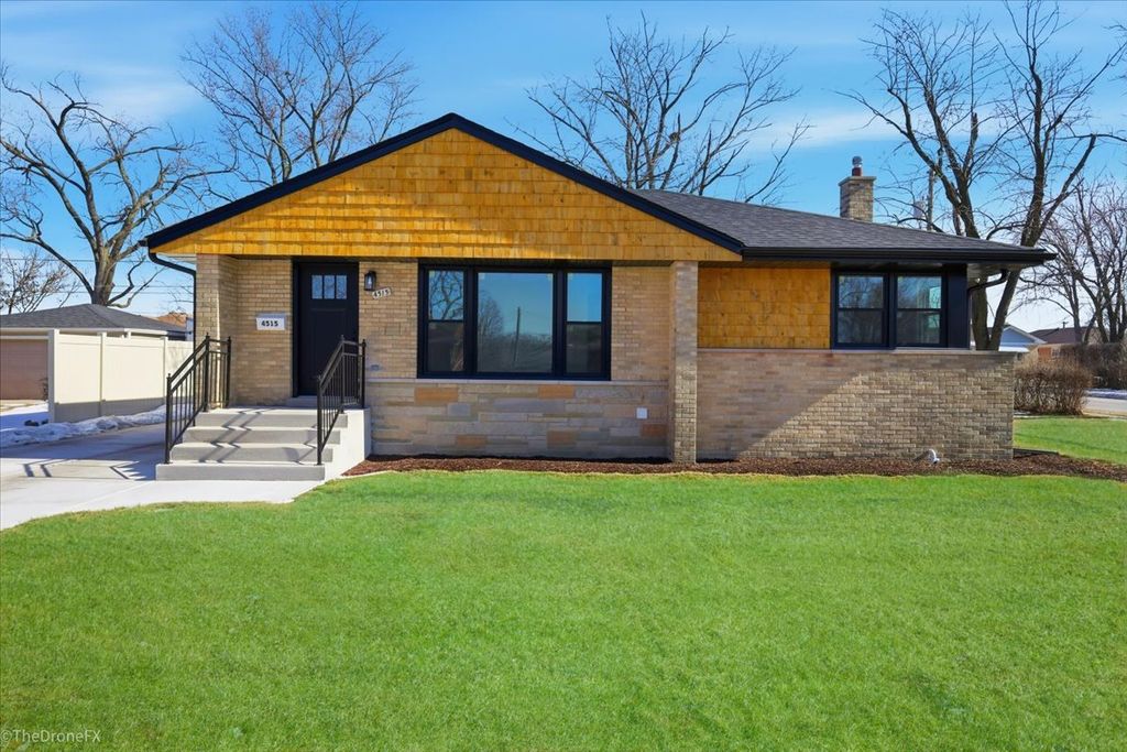 4515 N Redwood Drive, Norridge, IL 60706