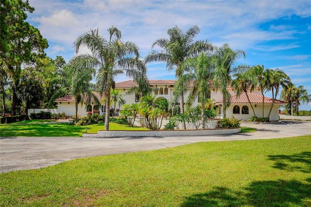 500 N HIGHLAND AVENUE, Tarpon Springs, FL 34688