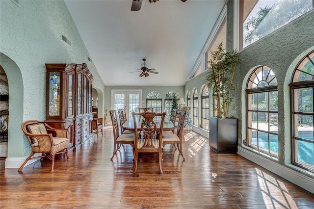 500 N HIGHLAND AVENUE, Tarpon Springs, FL 34688