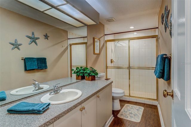 500 N HIGHLAND AVENUE, Tarpon Springs, FL 34688
