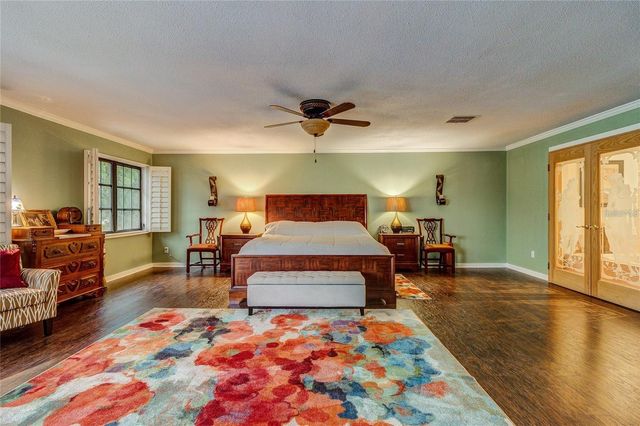 500 N HIGHLAND AVENUE, Tarpon Springs, FL 34688