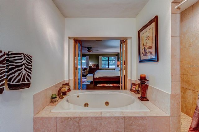 500 N HIGHLAND AVENUE, Tarpon Springs, FL 34688