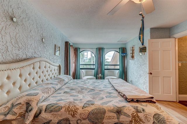500 N HIGHLAND AVENUE, Tarpon Springs, FL 34688
