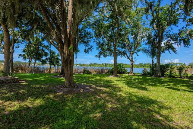 500 N HIGHLAND AVENUE, Tarpon Springs, FL 34688