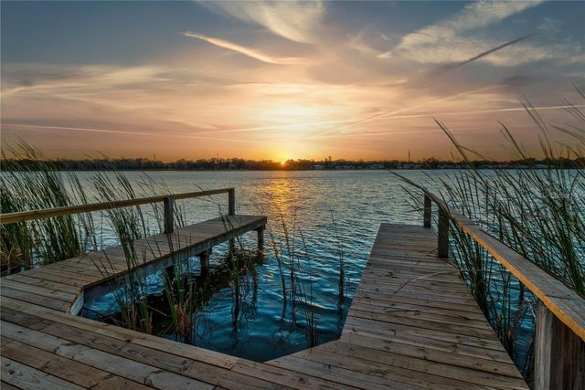 500 N HIGHLAND AVENUE, Tarpon Springs, FL 34688