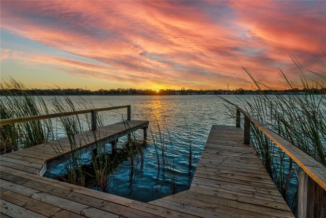 500 N HIGHLAND AVENUE, Tarpon Springs, FL 34688