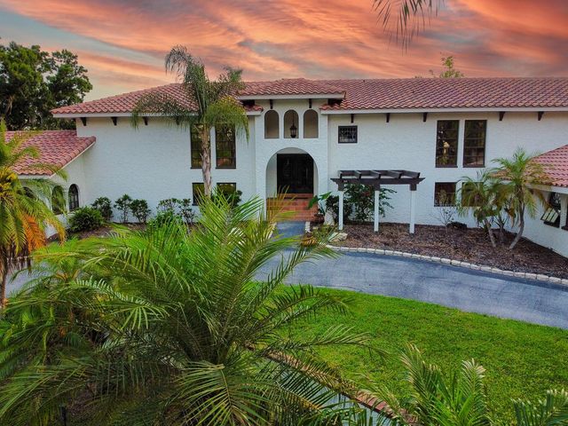 500 N HIGHLAND AVENUE, Tarpon Springs, FL 34688