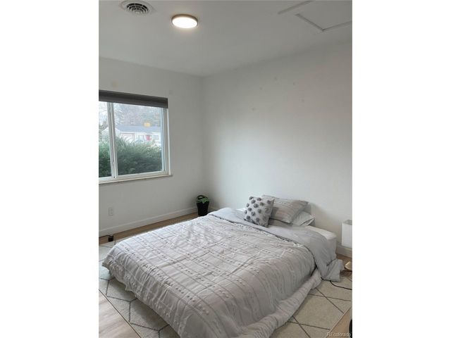 5262 E Dartmouth Ave, Denver, CO 80222