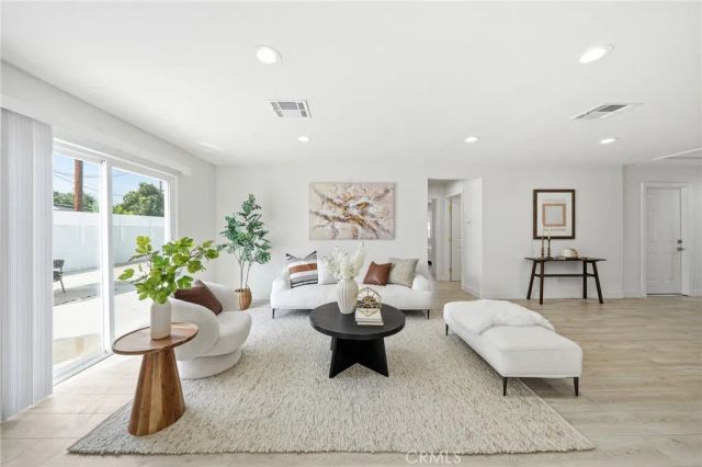 305 N College Drive, La Habra, CA 90631