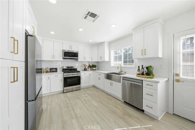 305 N College Drive, La Habra, CA 90631