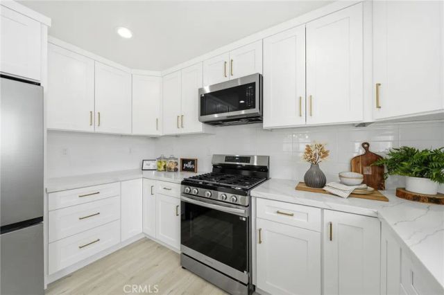 305 N College Drive, La Habra, CA 90631