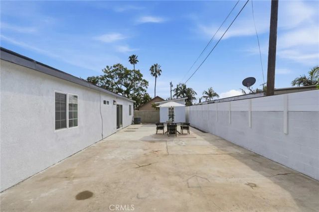 305 N College Drive, La Habra, CA 90631