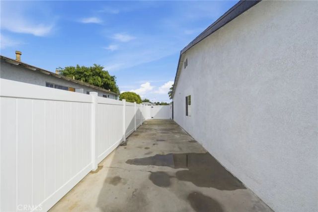 305 N College Drive, La Habra, CA 90631