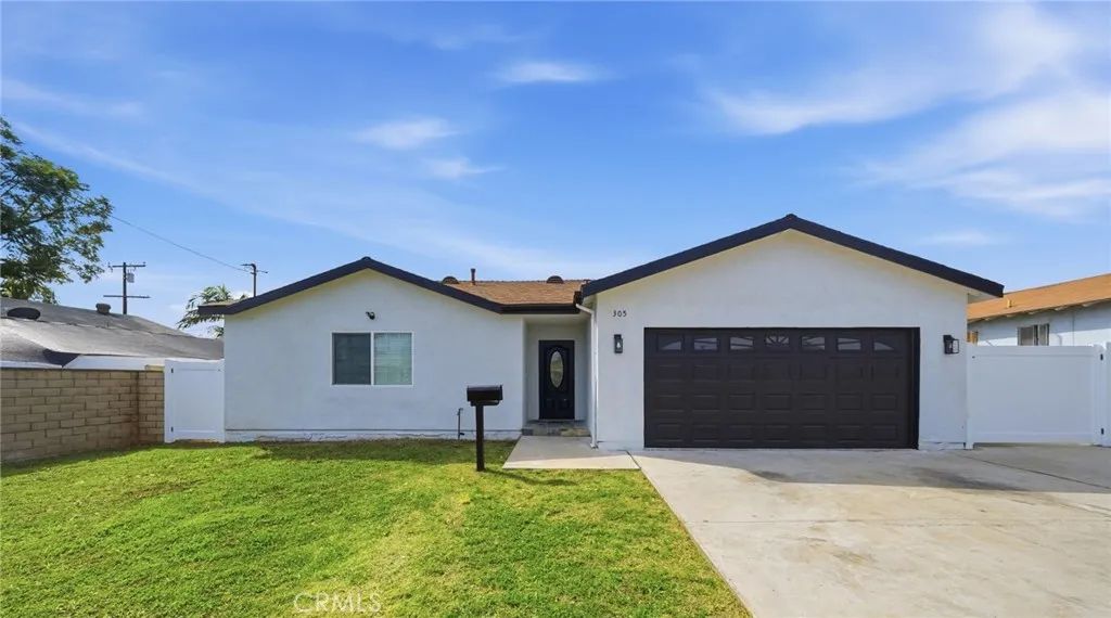 305 N College Drive, La Habra, CA 90631