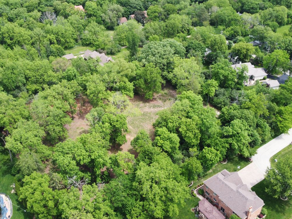 Image 13 of property listing at 7N650 SAYER Road, Bartlett, IL 60103