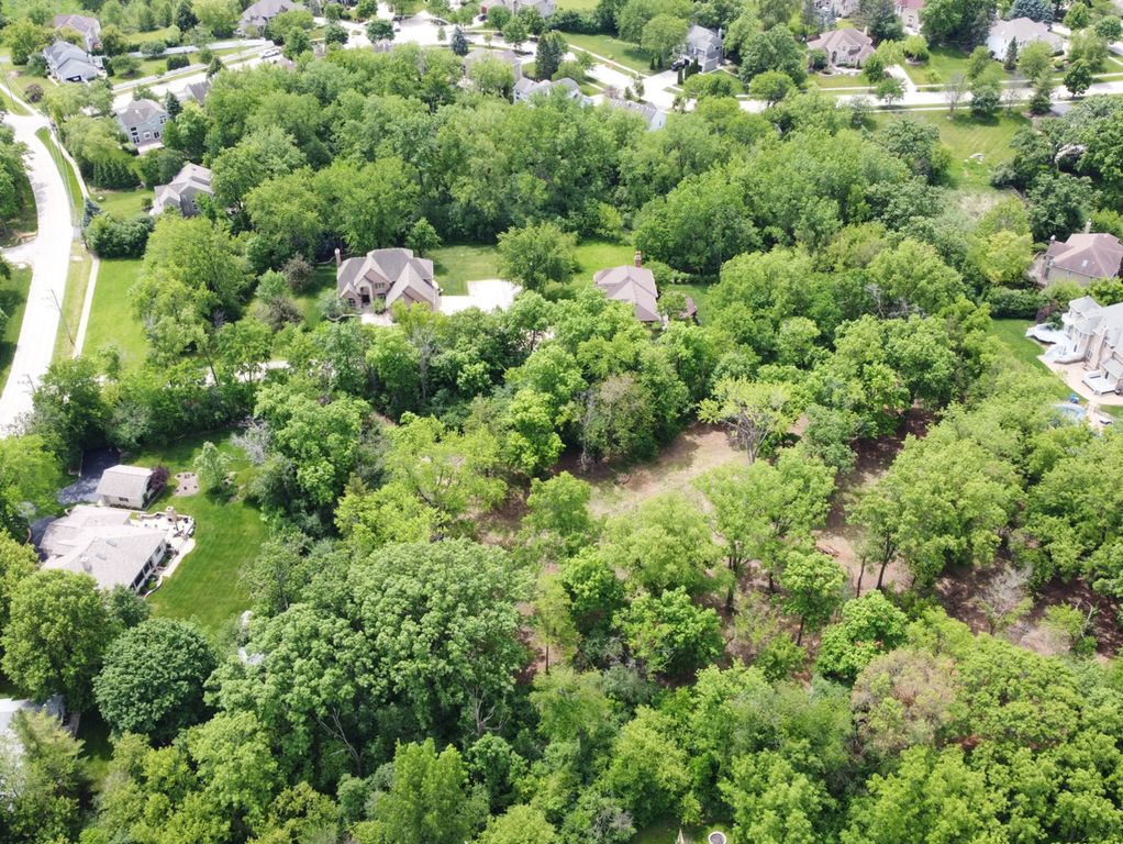 Image 14 of property listing at 7N650 SAYER Road, Bartlett, IL 60103