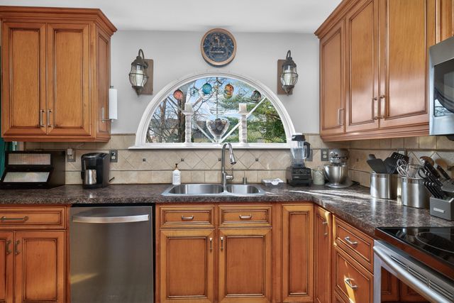 1909 Westmeath Place, Lexington, KY 40503