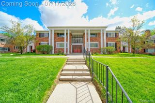 525 Fairbrook Street 207, Northville, MI 48167