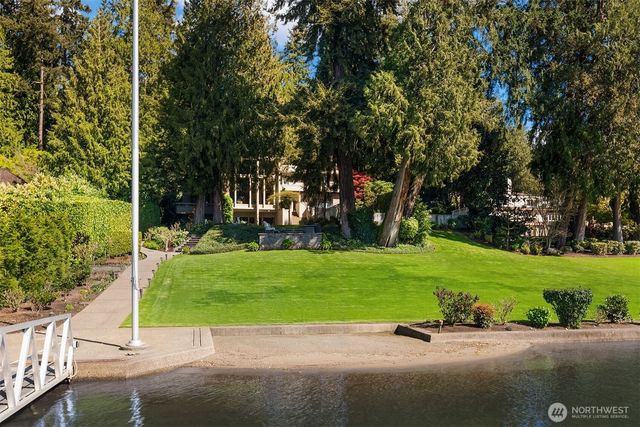 3445 Hunts Point Road, Hunts Point, WA 98004