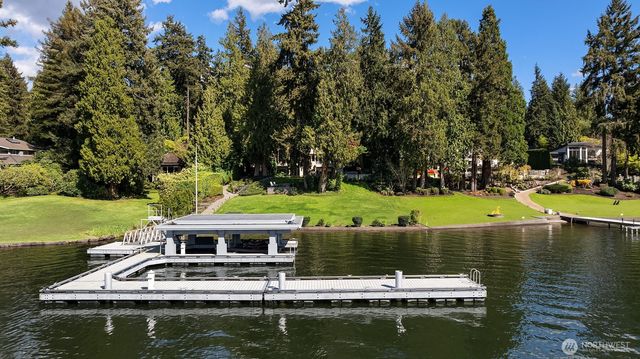 3445 Hunts Point Road, Hunts Point, WA 98004
