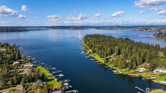 3445 Hunts Point Road, Hunts Point, WA 98004