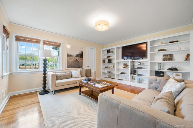 52 Midland Avenue, Bronxville, NY 10708