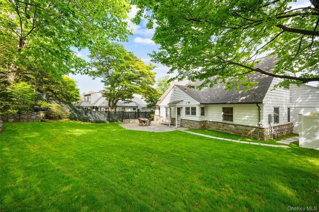 52 Midland Avenue, Bronxville, NY 10708