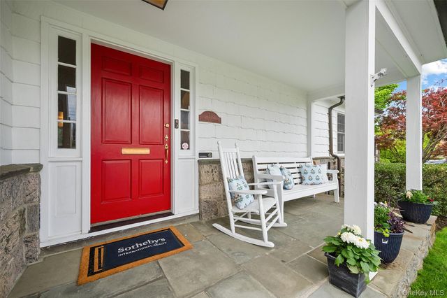 52 Midland Avenue, Bronxville, NY 10708