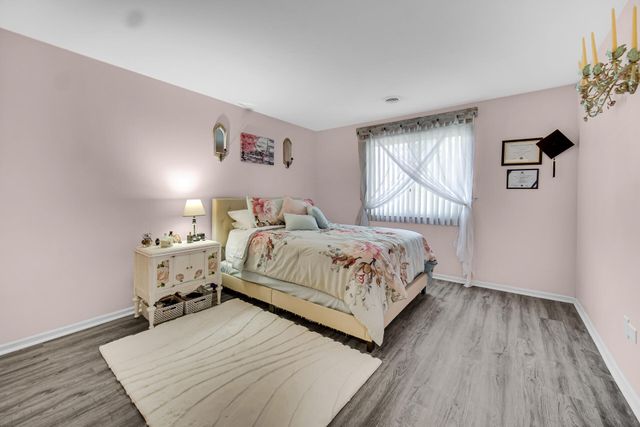 2049 W 45th Street #207, Highland, IN 46322