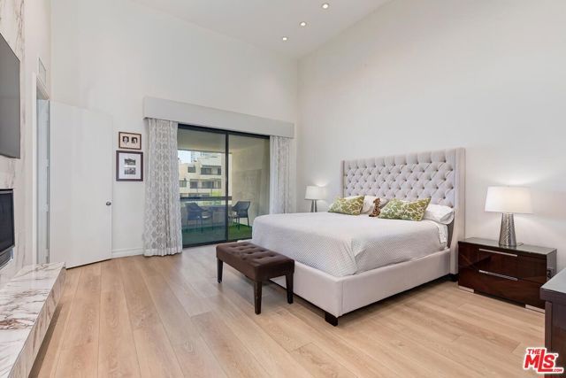 2172 Century, Los Angeles, CA 90067