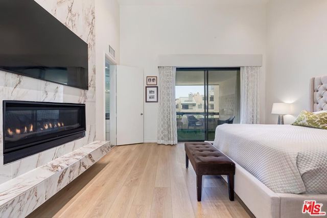 2172 Century, Los Angeles, CA 90067