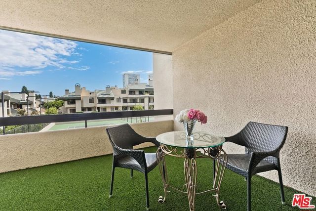 2172 Century, Los Angeles, CA 90067