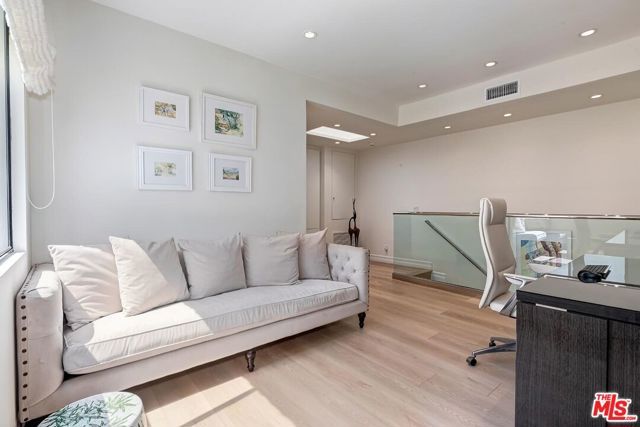 2172 Century, Los Angeles, CA 90067