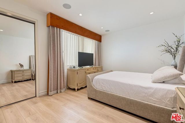 2172 Century, Los Angeles, CA 90067